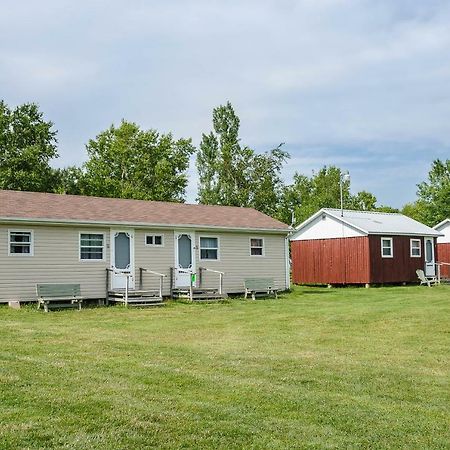 Rachel'S Motel And Cottages Surrey Exteriér fotografie