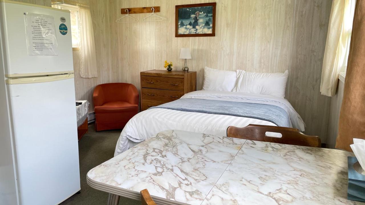 Rachel'S Motel And Cottages Surrey Exteriér fotografie