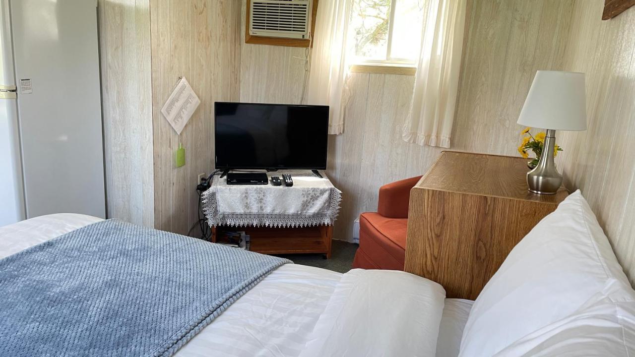 Rachel'S Motel And Cottages Surrey Exteriér fotografie
