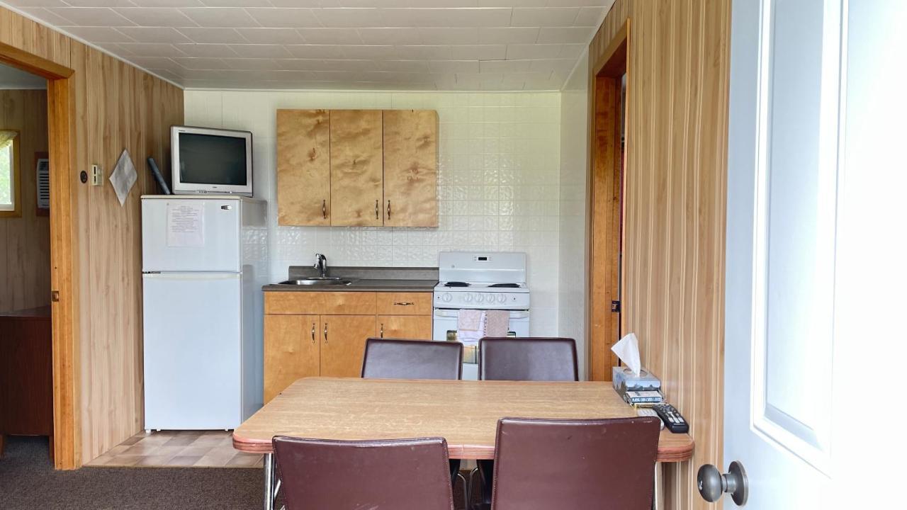 Rachel'S Motel And Cottages Surrey Exteriér fotografie