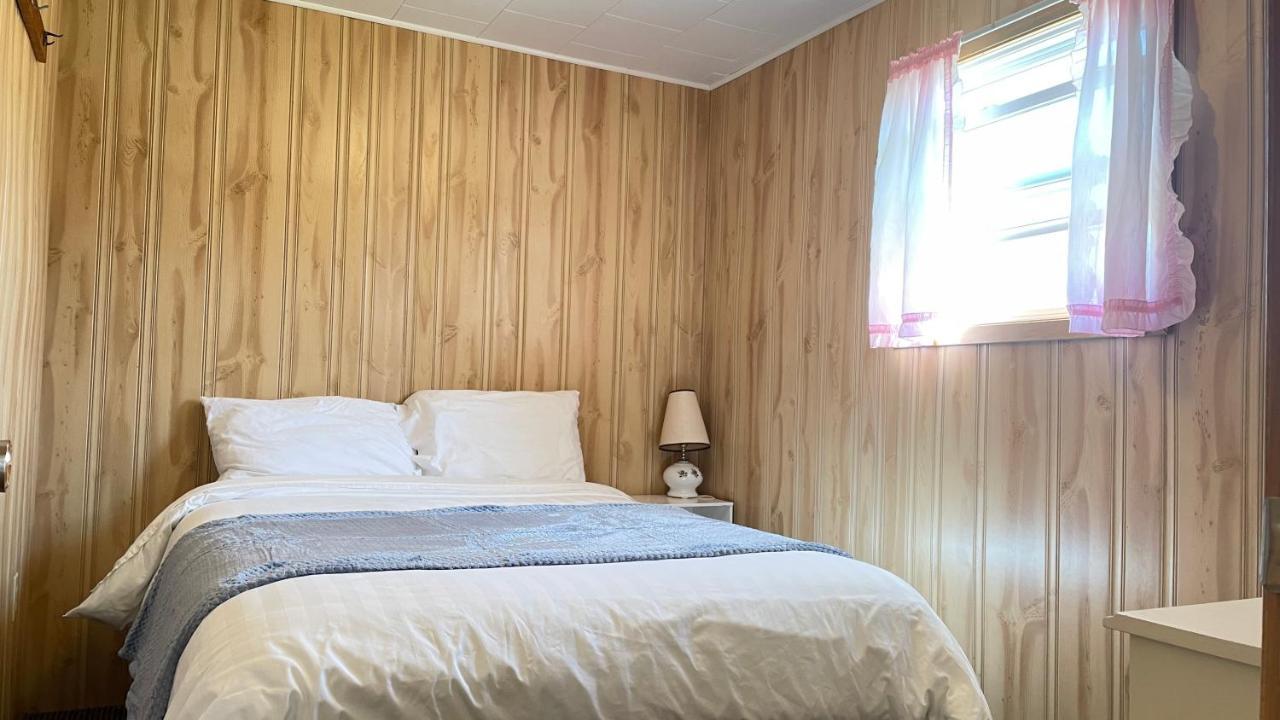 Rachel'S Motel And Cottages Surrey Exteriér fotografie