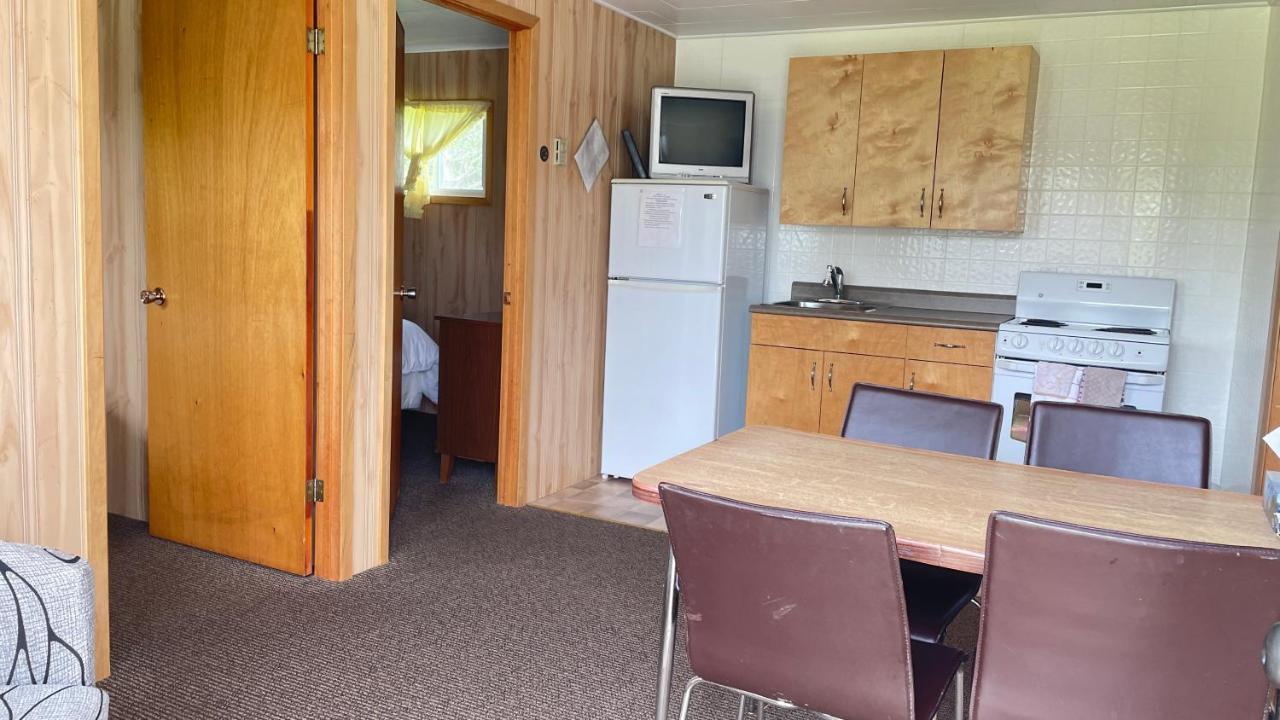 Rachel'S Motel And Cottages Surrey Exteriér fotografie
